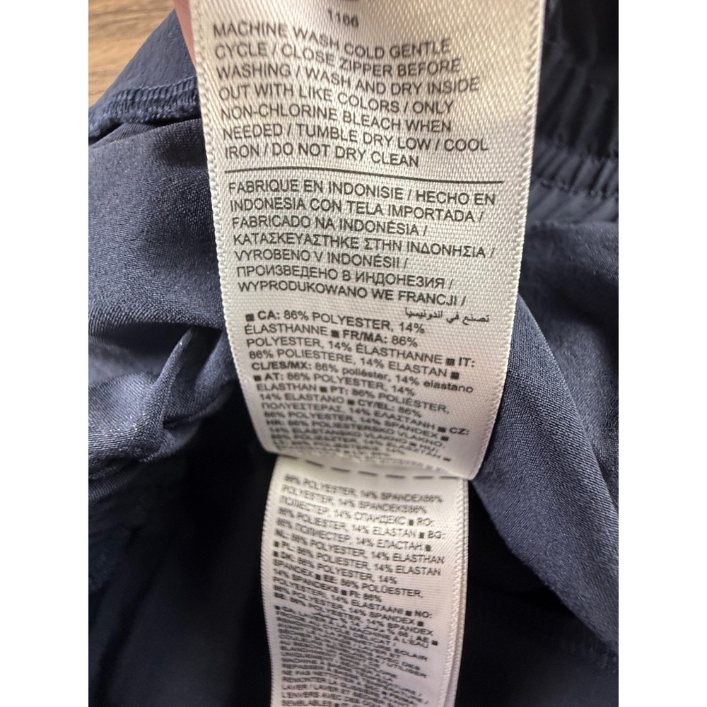 Athleta Women's Avenue Romper Navy Blue Size L TALL Button Front Collared - Picture 14 of 14